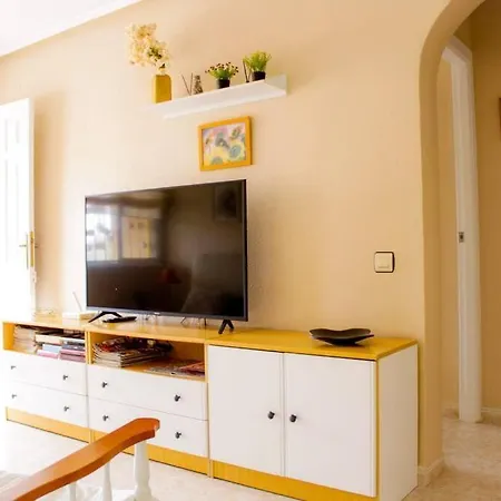 Ruidera Colorful Apartment
